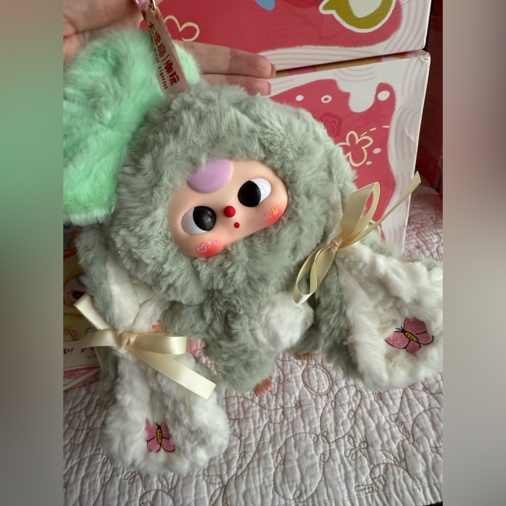 SOLD
Bunny Return Plush (Babythree) Green Lailai w/ Crazy Eyes